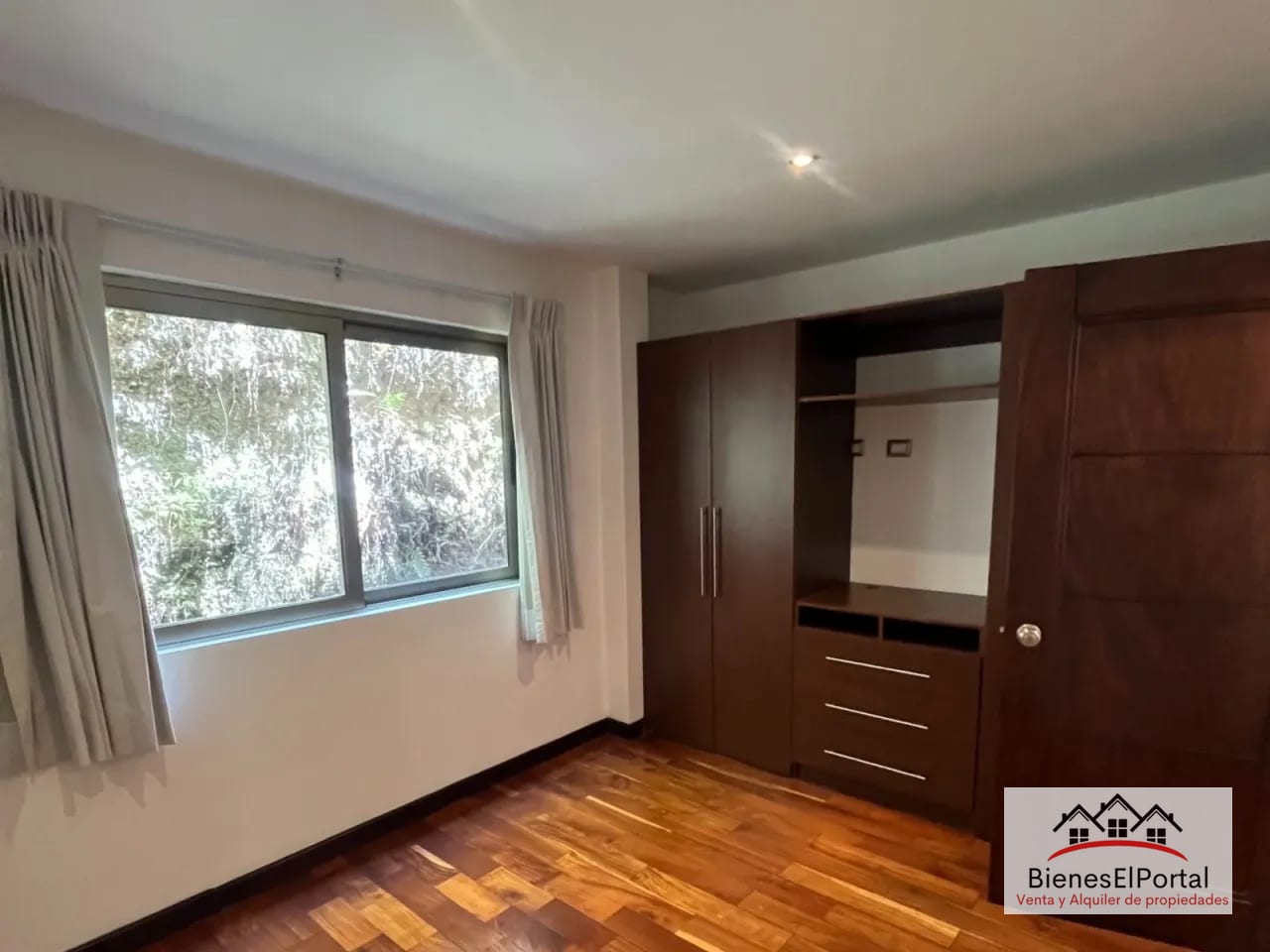 Apartamento en renta en Encinalito de Oakland Zona 10 — Casa en Venta en Zona 10, Guatemala, Ciudad — foto 3 de 6