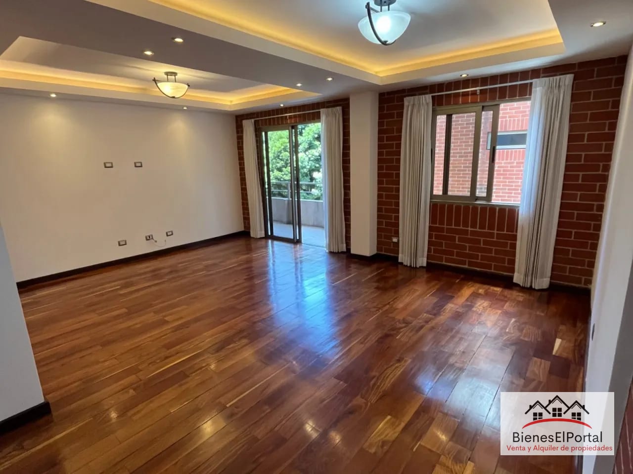 Apartamento en renta en Encinalito de Oakland Zona 10 — Casa en Venta en Zona 10, Guatemala, Ciudad — foto 1 de 6