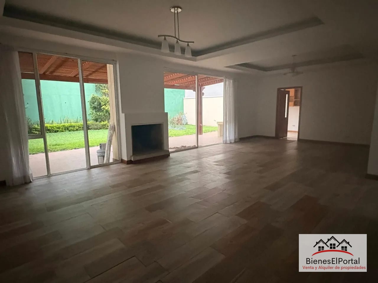 Casa en Portal del Bosque 1 Km. 21 Carretera al Salvador — Casa en Venta en Portal del Bosque, Carretera a El Salvador, Guatemala, Ciudad — foto 1 de 7