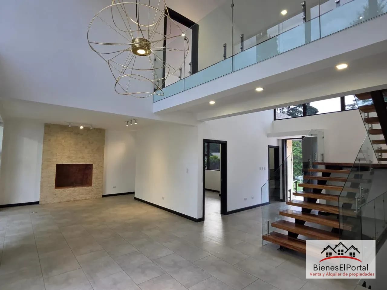 Linda casa en Lomas de San Isidro Zona 16 — Casa en Venta en Lomas de San Isidro, Zona 16, Guatemala, Ciudad — foto 1 de 6