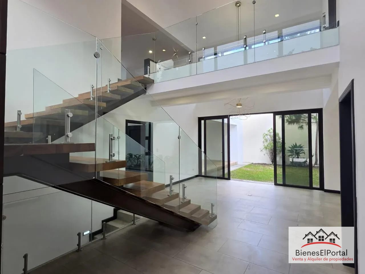 Linda casa en Lomas de San Isidro Zona 16 — Casa en Venta en Lomas de San Isidro, Zona 16, Guatemala, Ciudad — foto 5 de 6