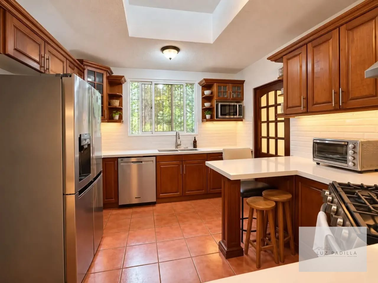 Venta de Amplia Casa en San Jose Pinula — Casa en Venta en San José Pinula, Guatemala, Ciudad — foto 2 de 15