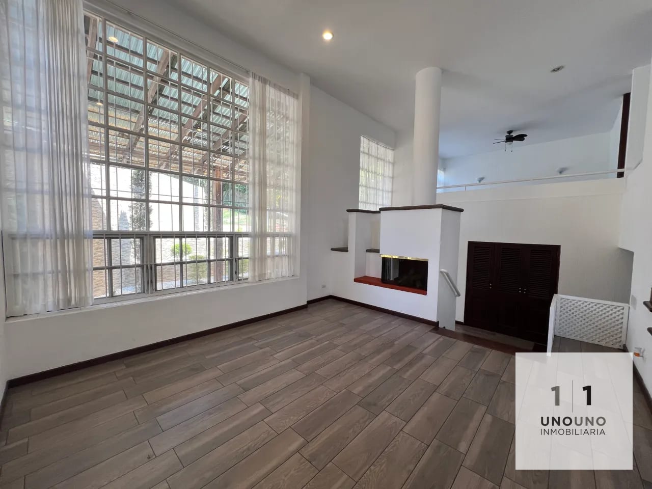 Hermosa casa en alquiler en Elgin, zona 13 — Casa en Alquiler en Elgin, Zona 13, Guatemala, Ciudad — foto 6 de 17