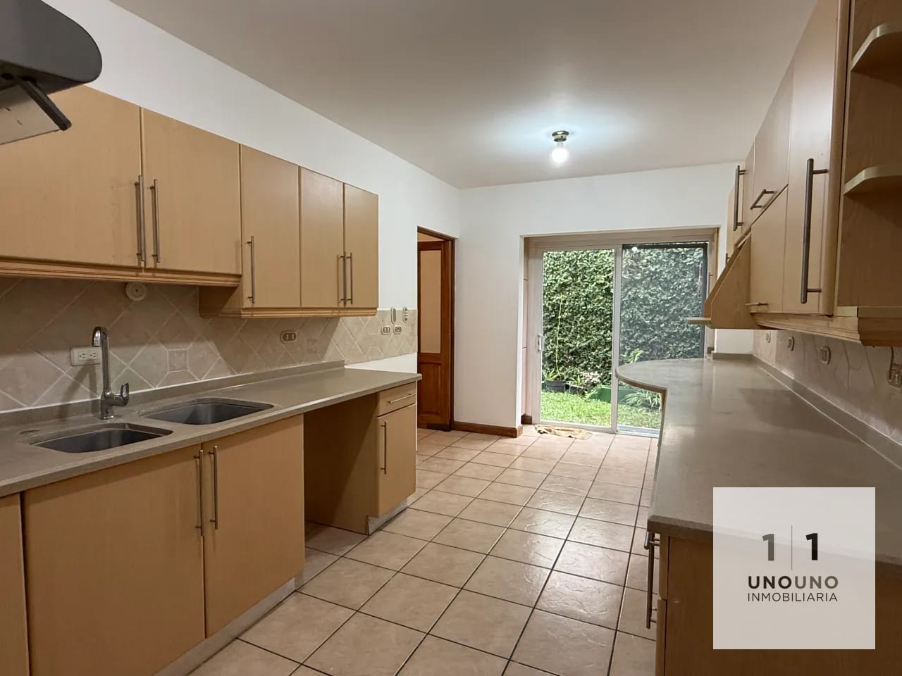 Casa en condominio en San Jorge Muxbal — Casa en Venta en Muxbal, Guatemala, Ciudad — foto 8 de 17