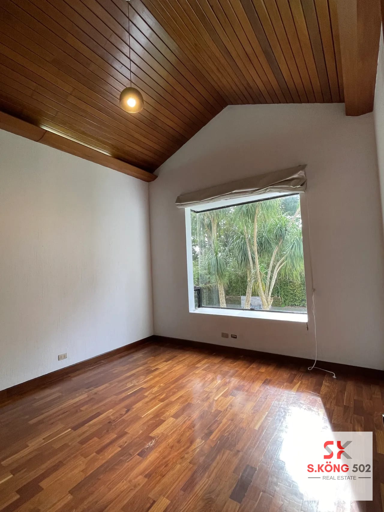 SE RENTA CASA GRANDE CON JARDÍN EN EL SOCORRO, Km. 12.7 HILLTOP, CES — Casa en Alquiler en El Socorro, Carretera a El Salvador, Guatemala, Ciudad — foto 12 de 17