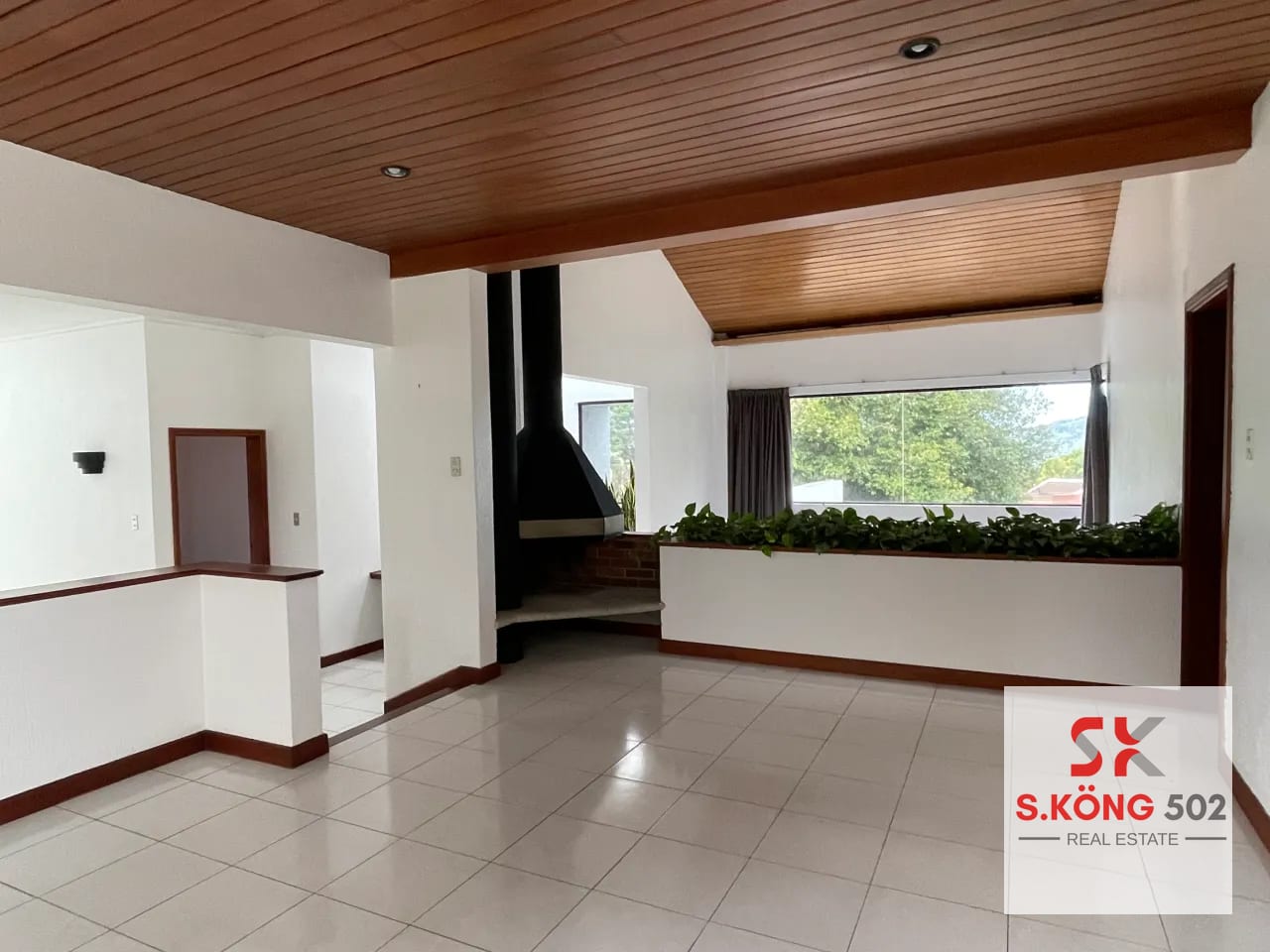 SE RENTA CASA GRANDE CON JARDÍN EN EL SOCORRO, Km. 12.7 HILLTOP, CES — Casa en Alquiler en El Socorro, Carretera a El Salvador, Guatemala, Ciudad — foto 17 de 17