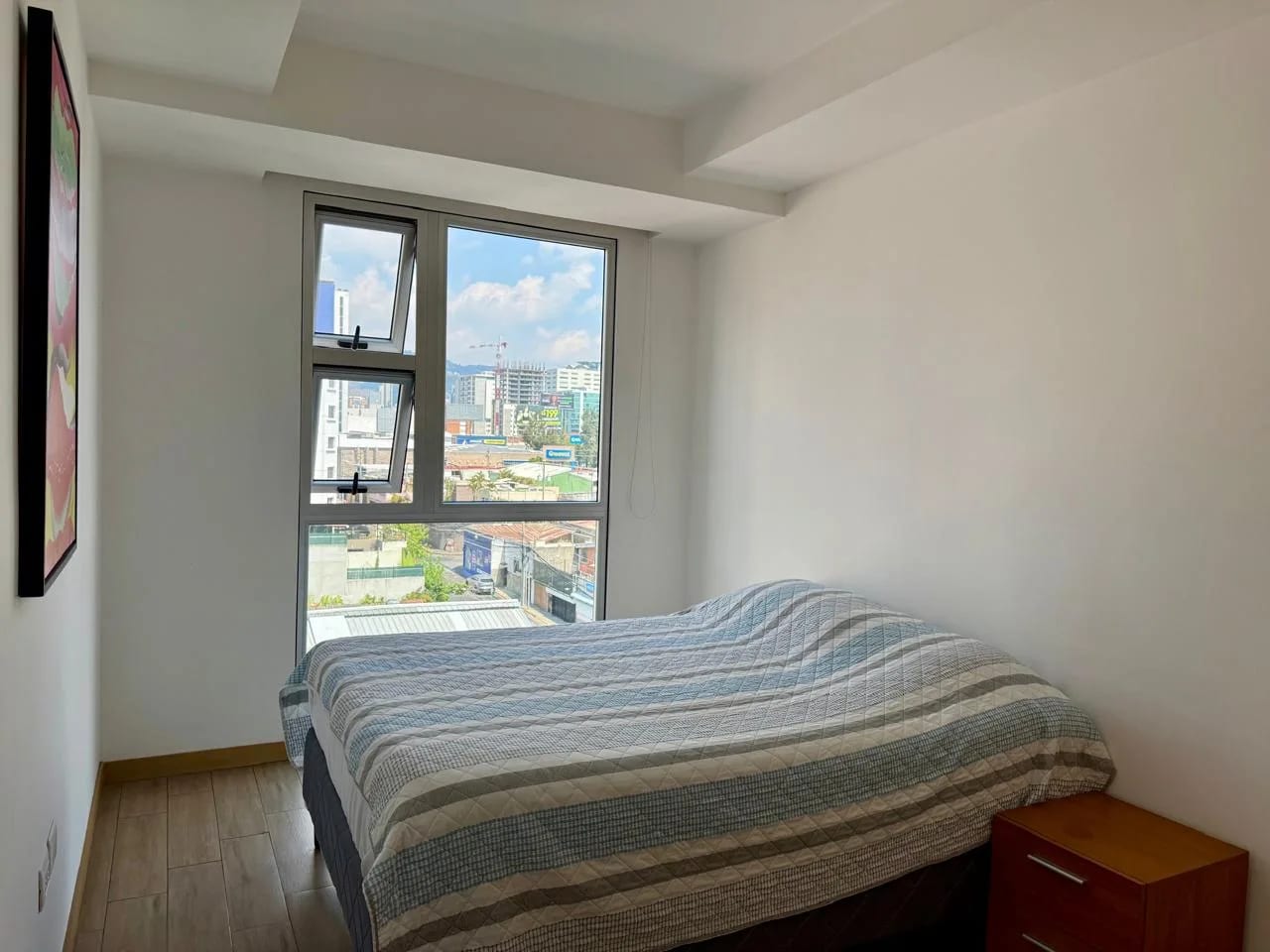 APARTAMENTO AMUEBLADO EN VENTA EN ZONA 10 CITY HAUS — Apartamento en Venta en City Haus, Zona 10, Guatemala, Ciudad — foto 9 de 17