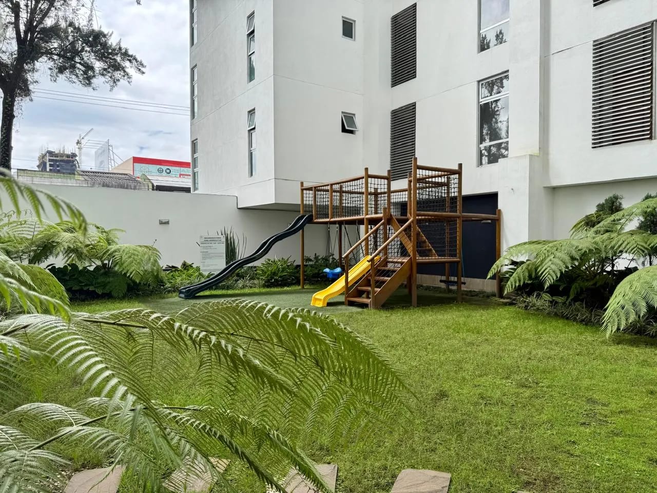 APARTAMENTO AMUEBLADO EN VENTA EN ZONA 10 CITY HAUS — Apartamento en Venta en City Haus, Zona 10, Guatemala, Ciudad — foto 17 de 17
