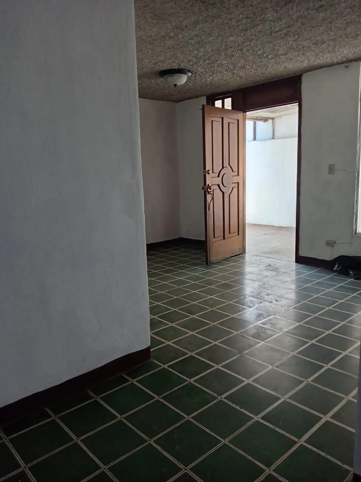 CASA EN VENTA EN ZONA 11 GRANAI I — Casa en Venta en Granai & Townson, Zona 11, Guatemala, Ciudad — foto 8 de 17