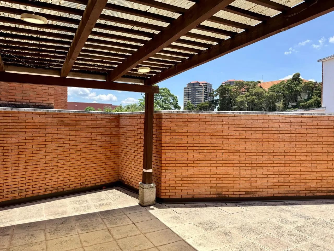 CASA EN VENTA EN ZONA 10 PASAJE OAKLAND — Casa en Venta en Pasaje Oakland, Zona 10, Guatemala, Ciudad — foto 14 de 16