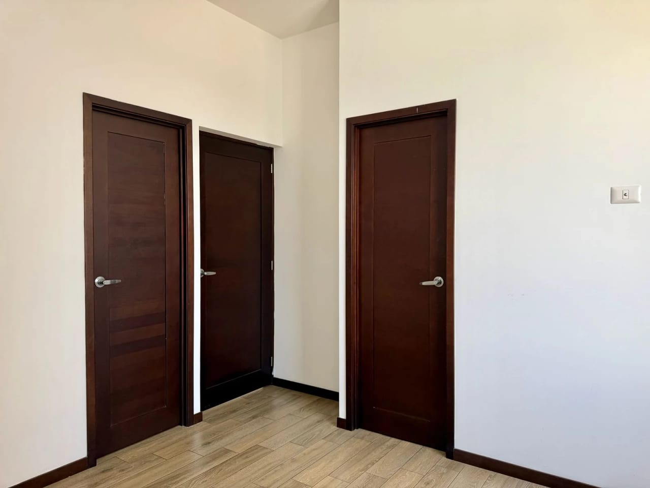 APARTAMENTO EN RENTA EN ZONA 14 — Apartamento en Alquiler en Zona 14, Guatemala, Ciudad — foto 13 de 17