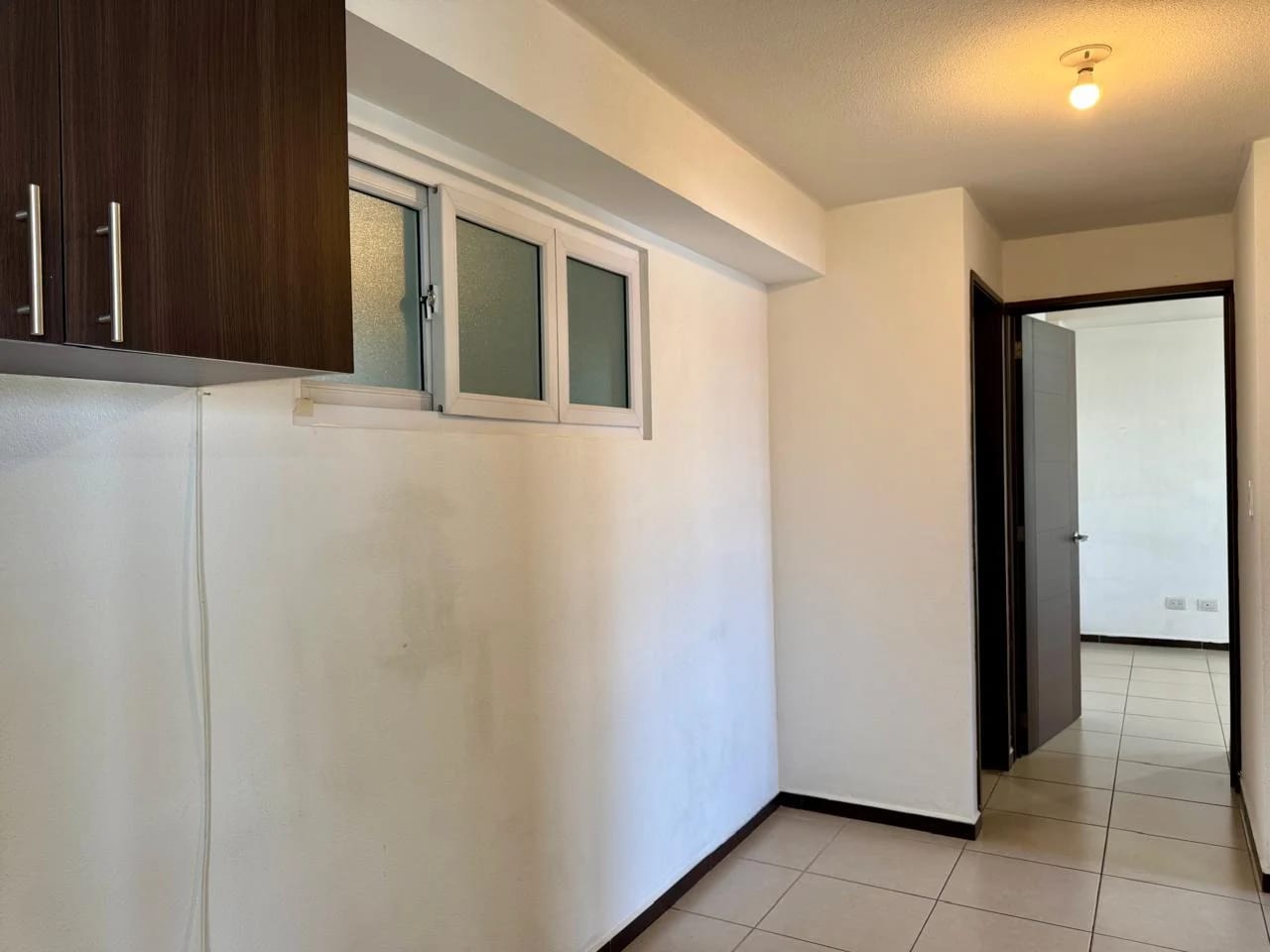 APARTAMENTO EN RENTA EN ZONA 11, PARQUE 11 — Apartamento en Alquiler en Parque 11, Zona 11, Guatemala, Ciudad — foto 6 de 17