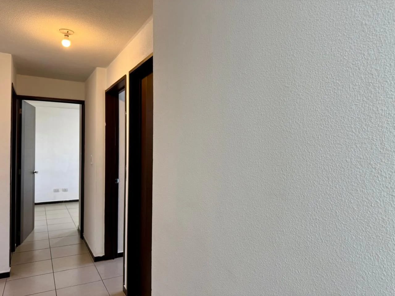 APARTAMENTO EN RENTA EN ZONA 11, PARQUE 11 — Apartamento en Alquiler en Parque 11, Zona 11, Guatemala, Ciudad — foto 5 de 17