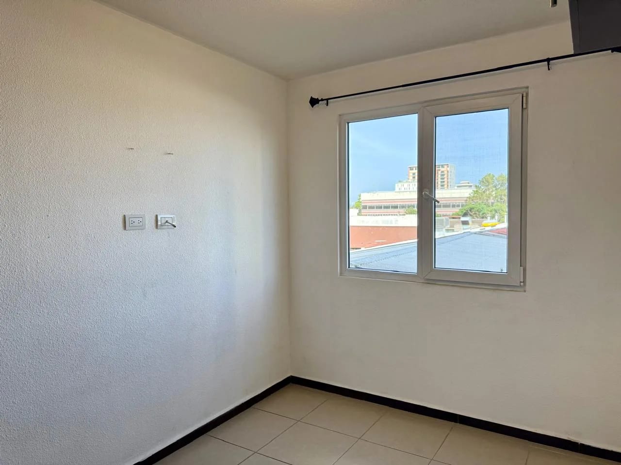 APARTAMENTO EN RENTA EN ZONA 11, PARQUE 11 — Apartamento en Alquiler en Parque 11, Zona 11, Guatemala, Ciudad — foto 8 de 17