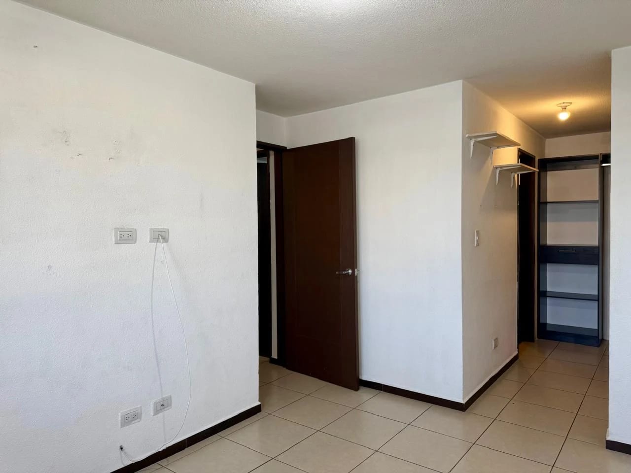 APARTAMENTO EN RENTA EN ZONA 11, PARQUE 11 — Apartamento en Alquiler en Parque 11, Zona 11, Guatemala, Ciudad — foto 16 de 17