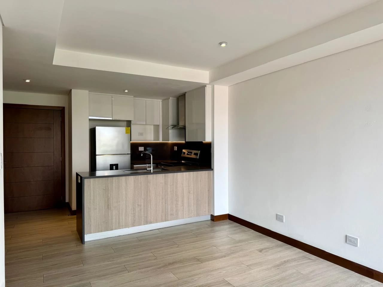 APARTAMENTO EN RENTA EN ZONA 10, REFORMA 10 — Apartamento en Alquiler en Reserva Diez, Zona 10, Guatemala, Ciudad — foto 3 de 17