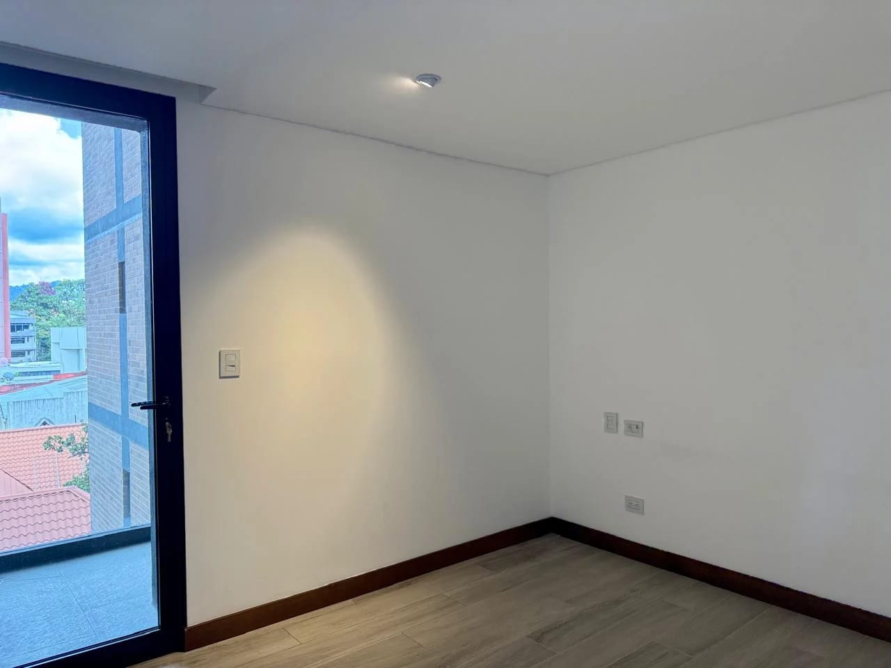 APARTAMENTO EN RENTA EN ZONA 10, REFORMA 10 — Apartamento en Alquiler en Reserva Diez, Zona 10, Guatemala, Ciudad — foto 7 de 17