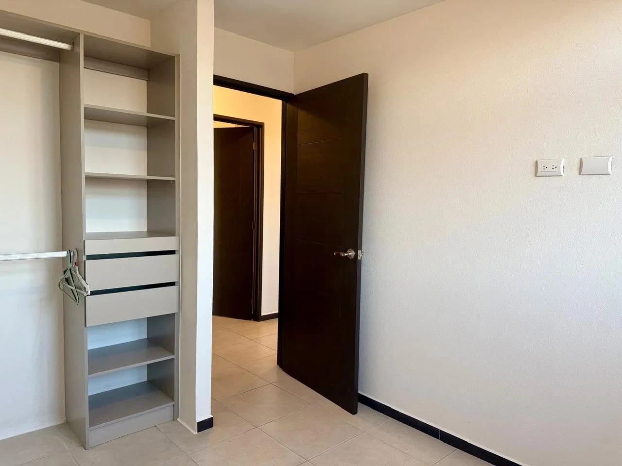 APARTAMENTO EN VENTA EN ZONA 11, PARQUE SAN JORGE — Apartamento en Venta en Parque San Jorge, Zona 11, Guatemala, Ciudad — foto 8 de 16