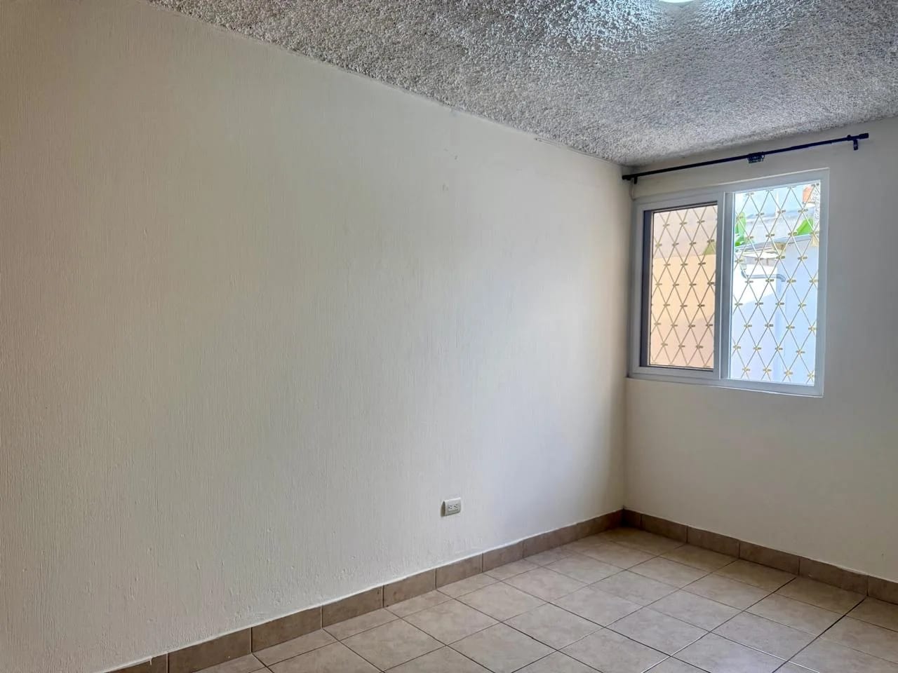CASA EN VENTA EN ZONA 7, CIUDAD DE PLATA — Casa en Venta en Ciudad de Plata, Zona 7, Guatemala, Ciudad — foto 9 de 17