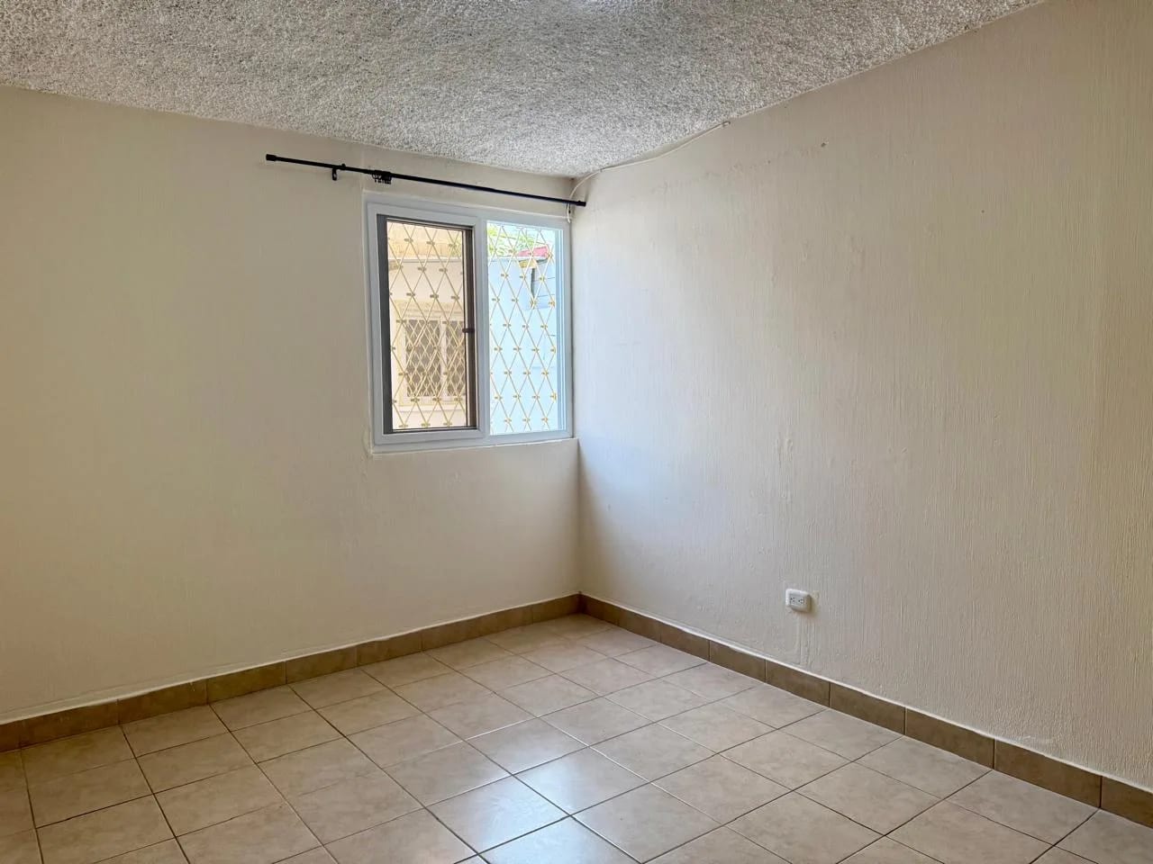 CASA EN VENTA EN ZONA 7, CIUDAD DE PLATA — Casa en Venta en Ciudad de Plata, Zona 7, Guatemala, Ciudad — foto 11 de 17