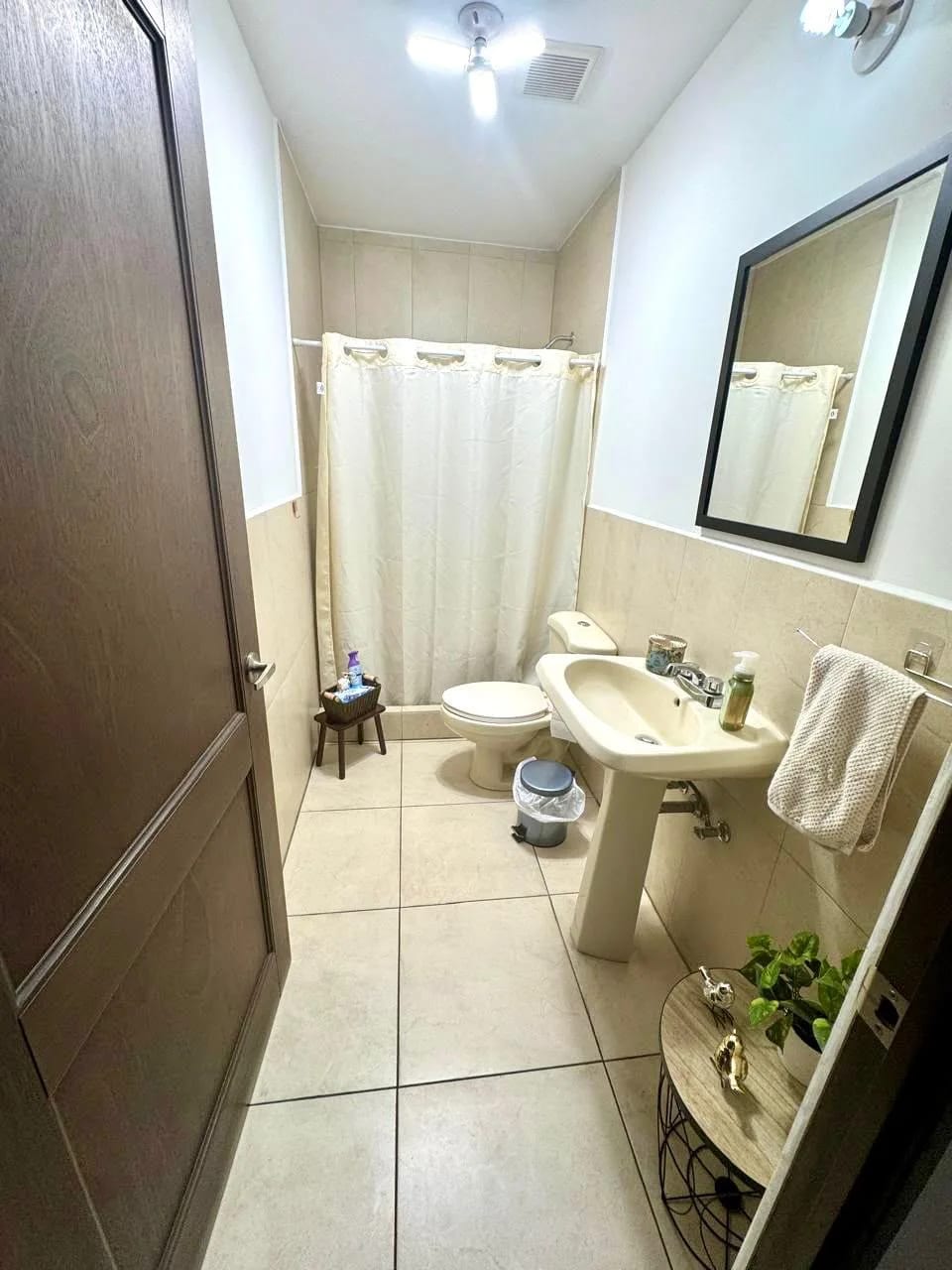 APARTAMENTO EN RENTA EN ZONA 11, SANTA MARÍA DE LAS CHARCAS — Apartamento en Alquiler en Santa María de Las Charcas, Zona 11, Guatemala, Ciudad — foto 7 de 12