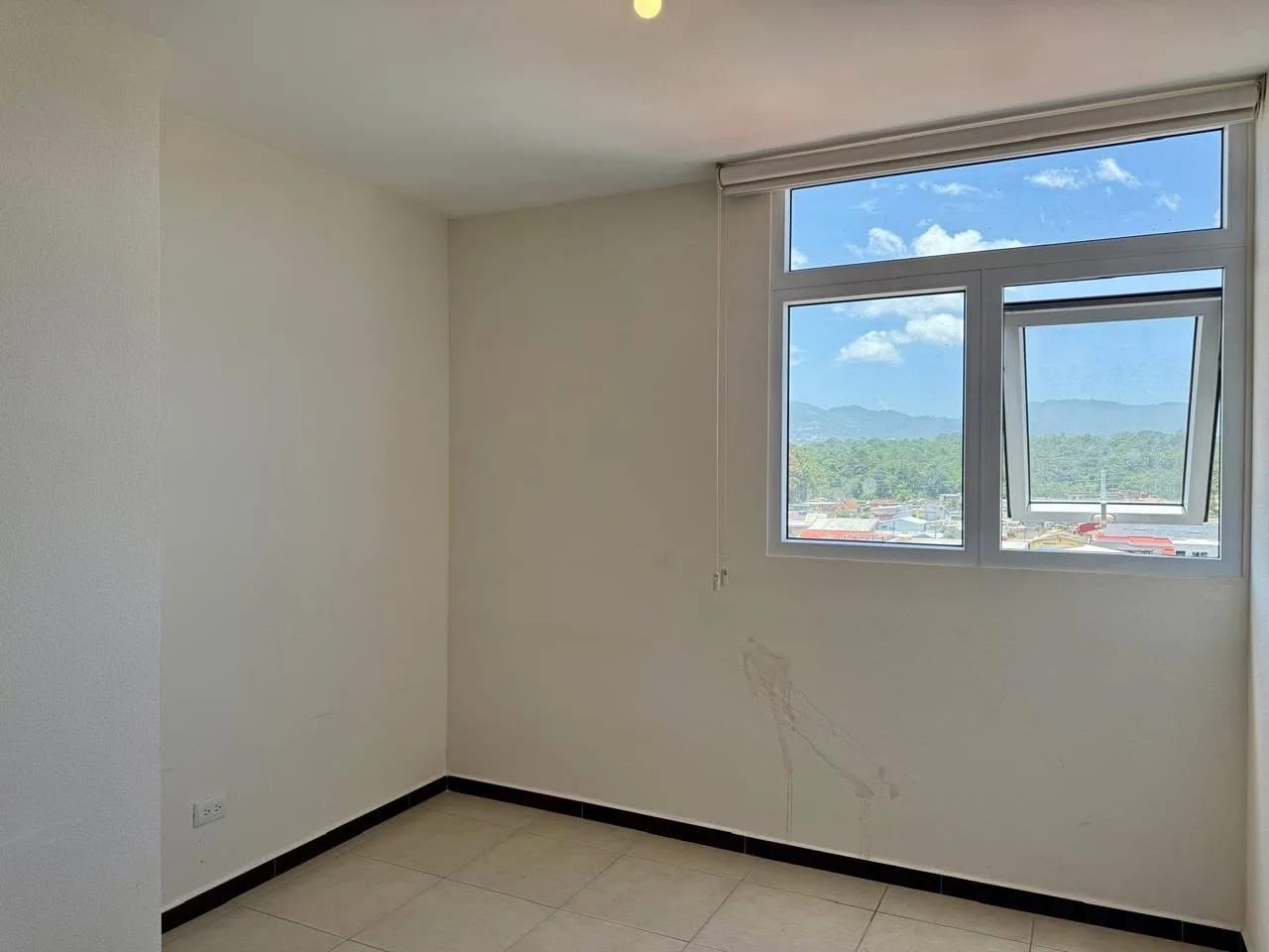 APARTAMENTO EN RENTA EN ZONA 11, PARQUE SAN JORGE — Apartamento en Alquiler en Parque San Jorge, Zona 11, Guatemala, Ciudad — foto 4 de 17