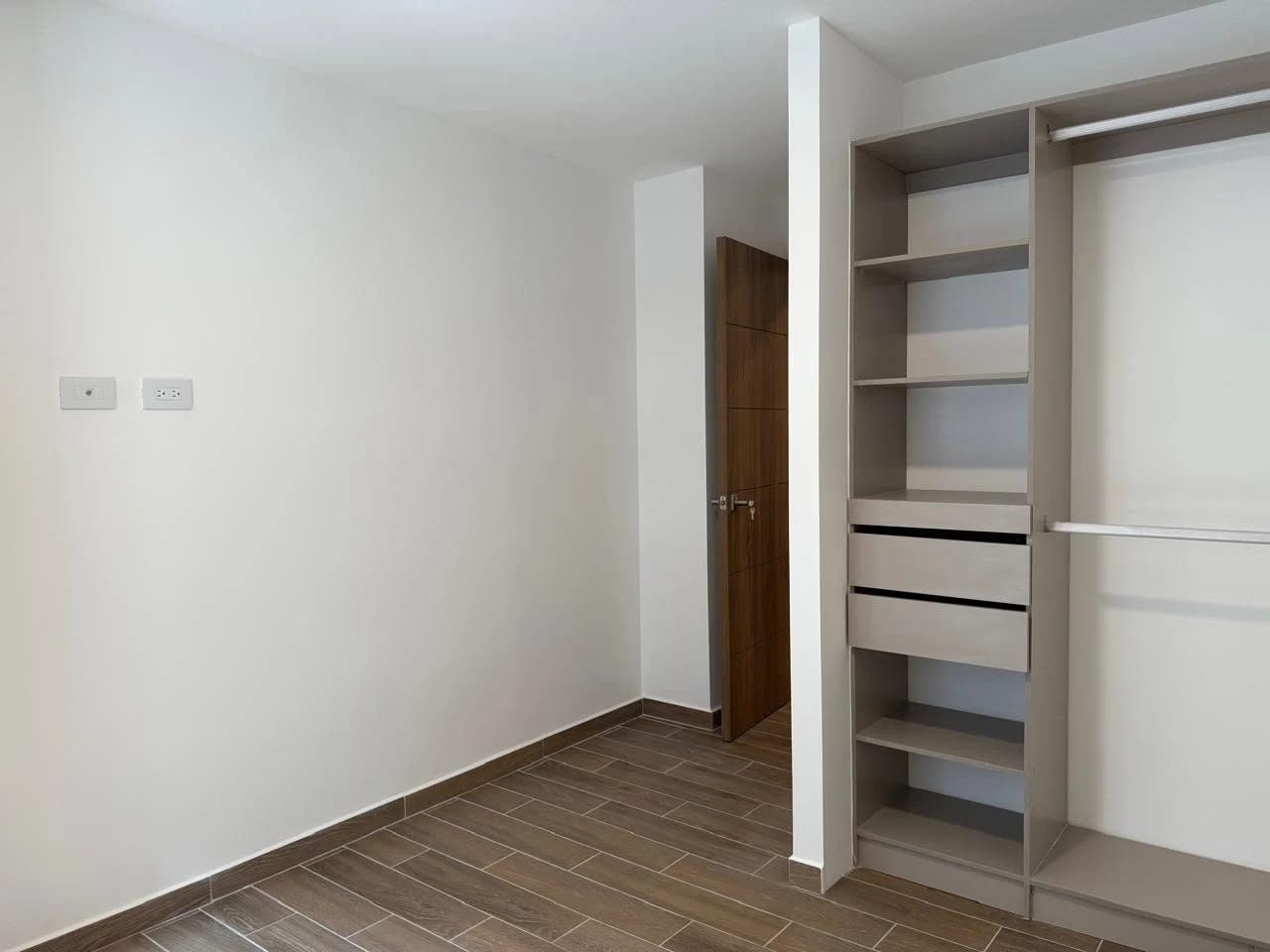 Apartamento en Renta en Parque 14, Zona 14 — Apartamento en Alquiler en Parque 14, Zona 14, Guatemala, Ciudad — foto 6 de 17