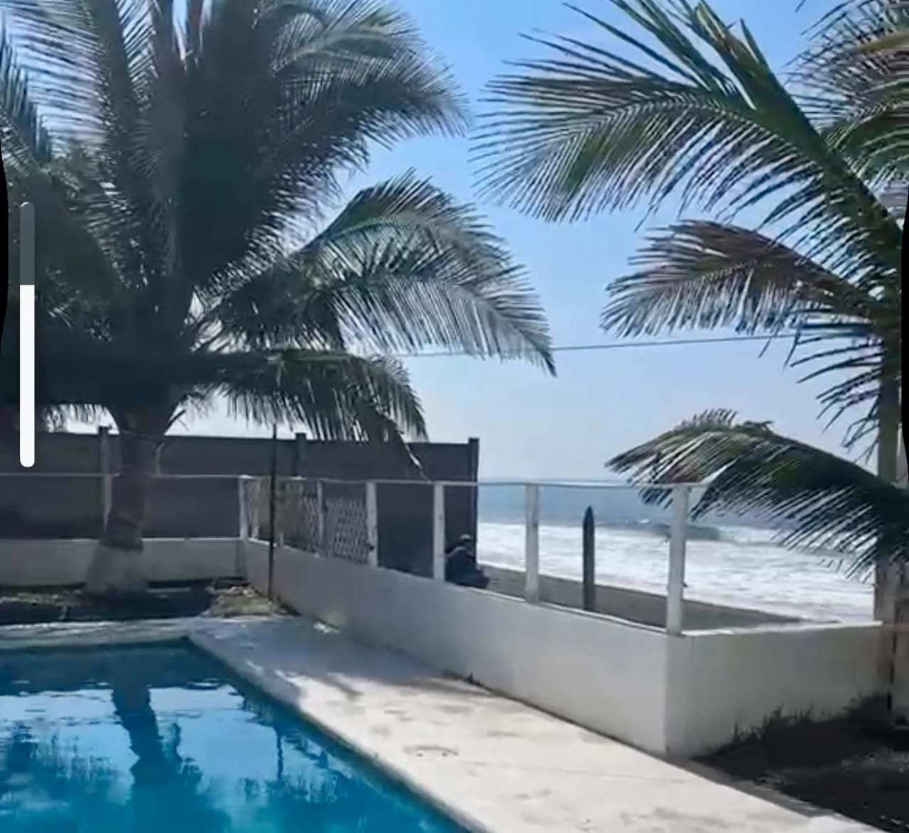 Casa en Venta en Iztapa, Frente al Mar — Casa vacacional en Venta en Iztapa, Escuintla — foto 1 de 7