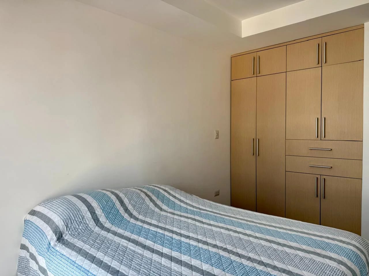 Apartamento Amueblado en Venta en Zona 10, City Haus — Apartamento en Venta en City Haus, Zona 10, Guatemala, Ciudad — foto 8 de 17