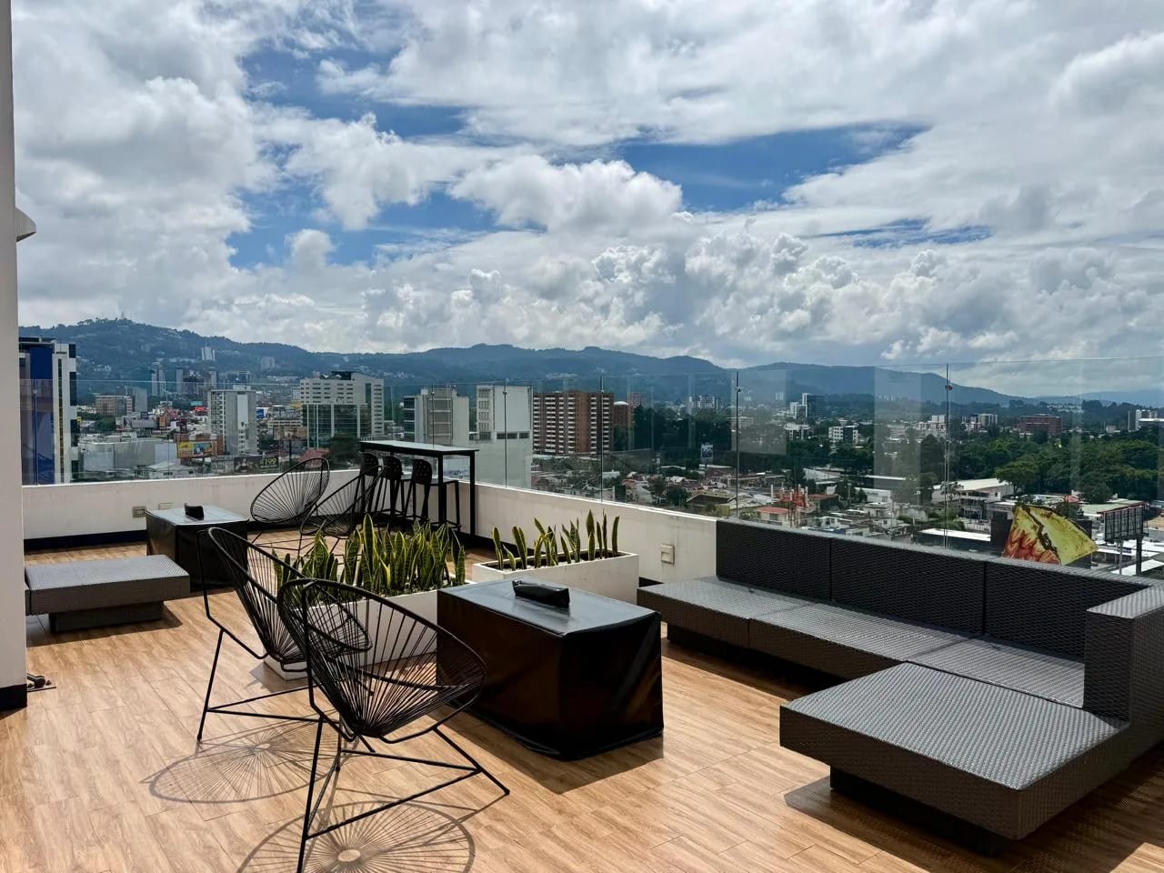 Apartamento Amueblado en Venta en Zona 10, City Haus — Apartamento en Venta en City Haus, Zona 10, Guatemala, Ciudad — foto 17 de 17