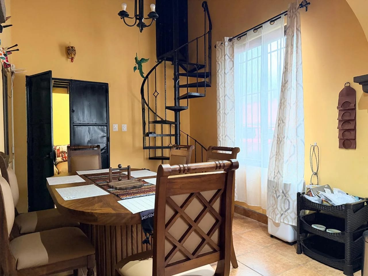 Casa en Renta en Antigua Guatemala — Casa en Alquiler en Antigua, Sacatepéquez — foto 1 de 14