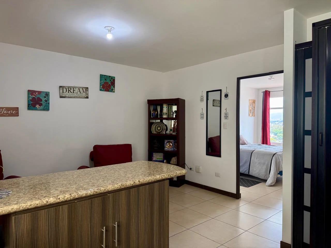 Apartamento Amueblado en Renta en Zona 11, Santa María de las Charcas — Apartamento en Alquiler en Santa María de Las Charcas, Zona 11, Guatemala, Ciudad — foto 1 de 9