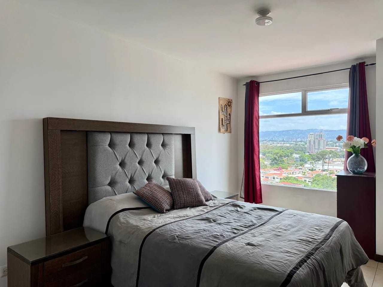 Apartamento Amueblado en Renta en Zona 11, Santa María de las Charcas — Apartamento en Alquiler en Santa María de Las Charcas, Zona 11, Guatemala, Ciudad — foto 4 de 9