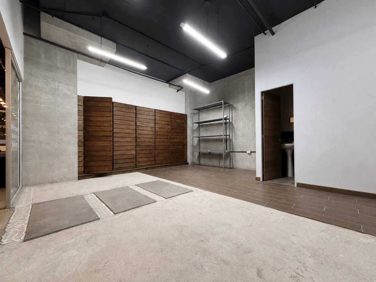 Local Comercial en Renta en Zona 13 - Image 4