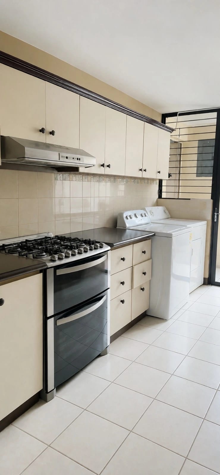 Casa en Renta en Zona 11. en Condominio — Casa en Alquiler en Zona 11, Guatemala, Ciudad — foto 4 de 5