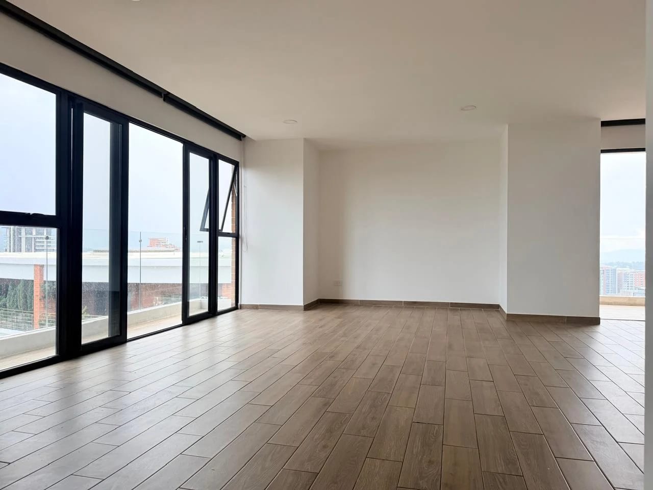 Apartamento en Venta en Zona 14, Parque 14 — Apartamento en Venta en Parque 14, Zona 14, Guatemala, Ciudad — foto 1 de 16
