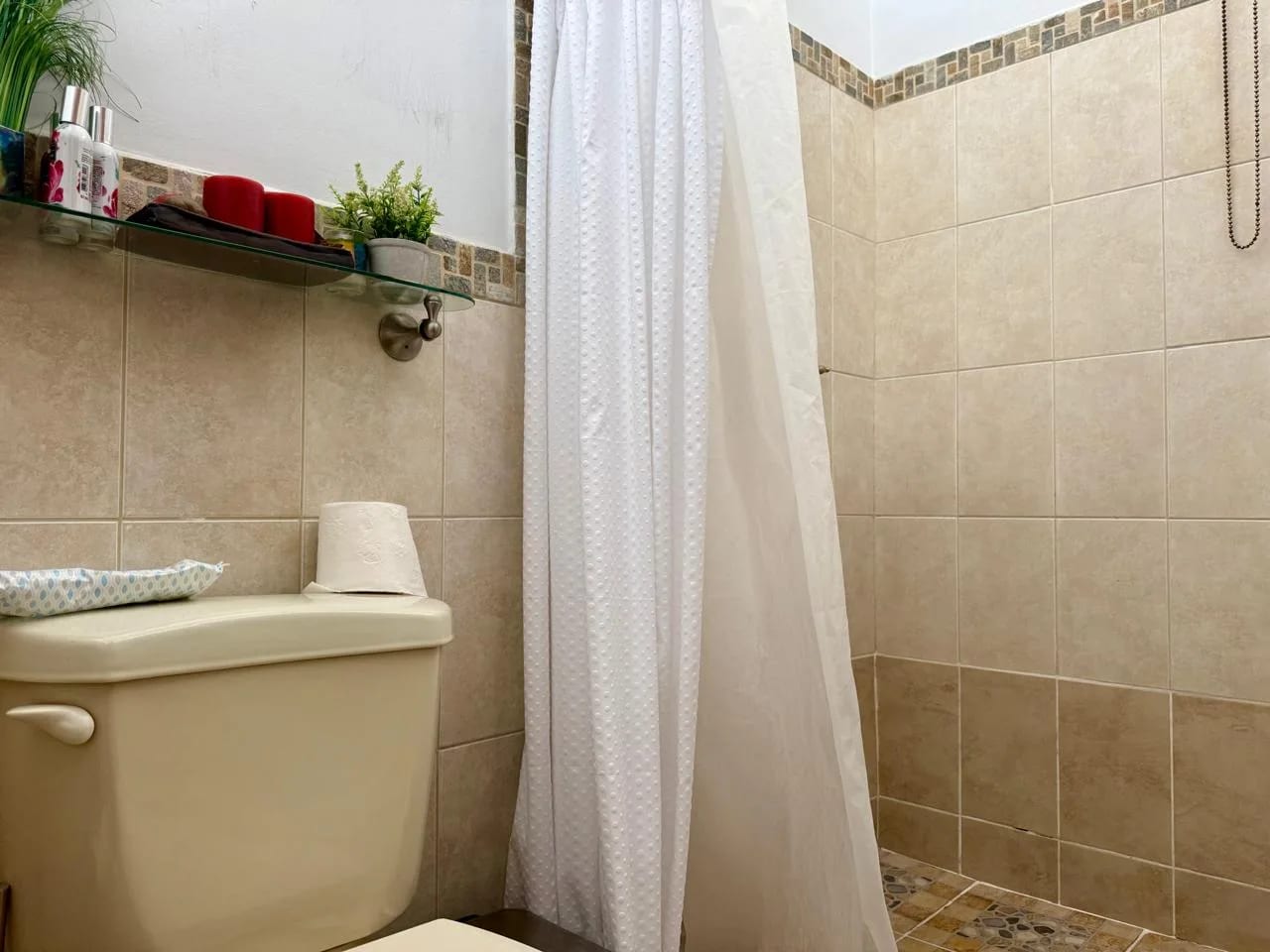 Casa en Venta en Ciudad San Cristóbal, Sector de las Orquideas — Casa en Venta en Zona 8 Mixco, Guatemala, Ciudad — foto 17 de 17