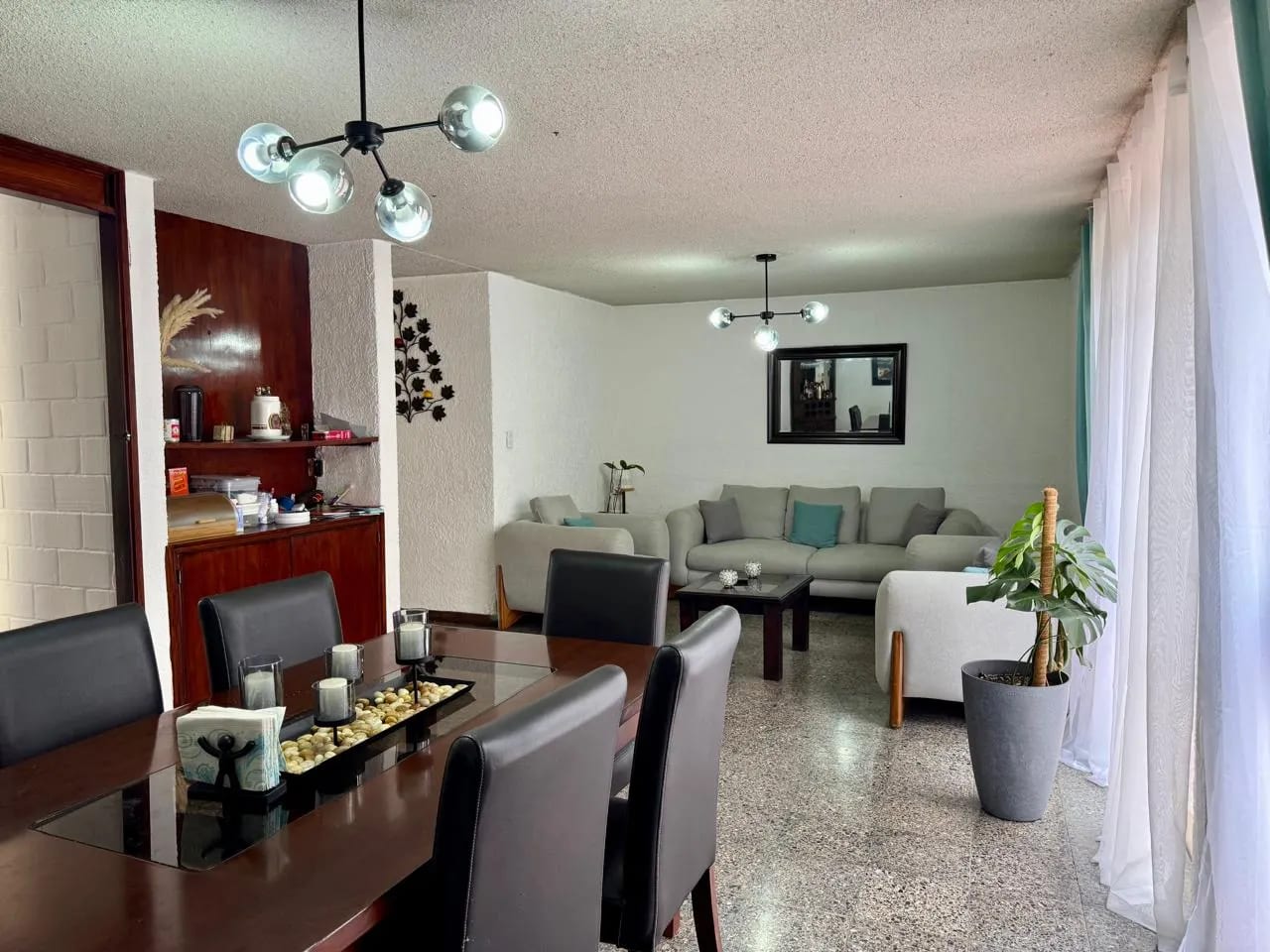 Casa en Venta en Zona 11 Mariscal, Dentro de Garita — Casa en Venta en Zona 11, Guatemala, Ciudad — foto 3 de 16