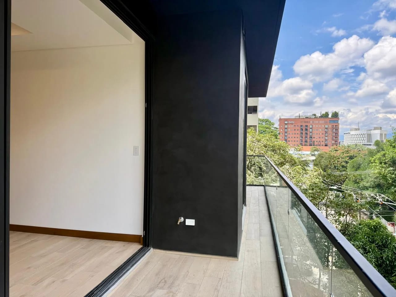 Apartamento en Renta en Zona 10, Ferré Diez — Apartamento en Alquiler en Ferré Diez, Zona 10, Guatemala, Ciudad — foto 3 de 17
