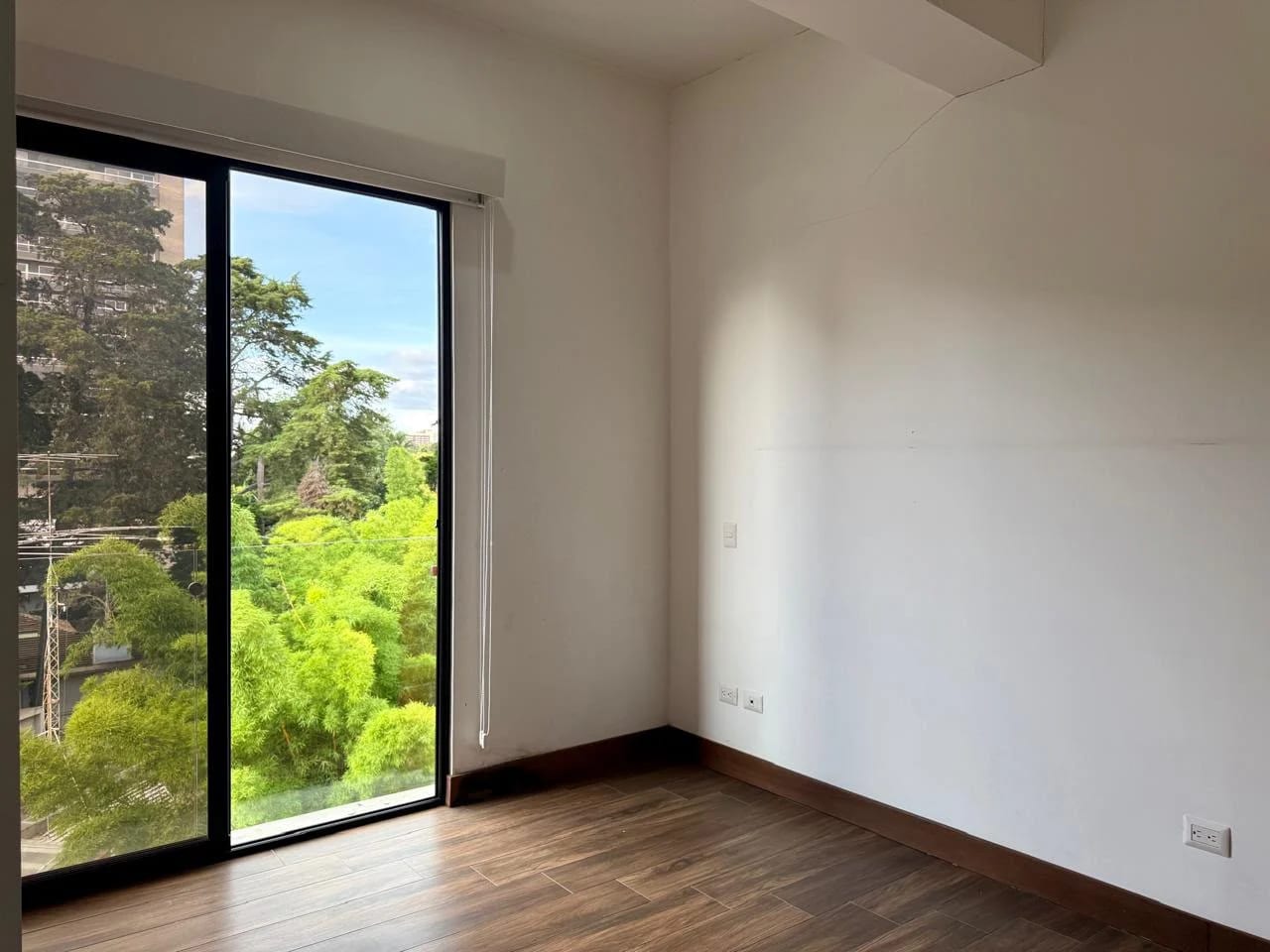 Apartamento en Renta en Zona 14 — Apartamento en Alquiler en Zona 14, Guatemala, Ciudad — foto 11 de 17