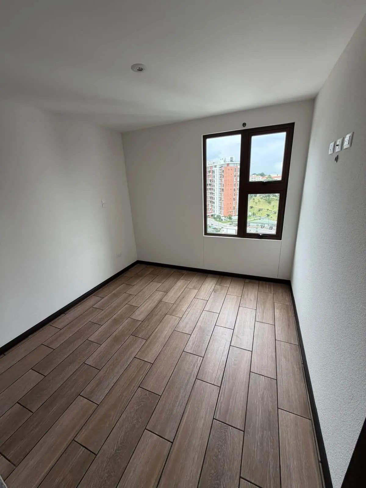 Apartamento en Renta en Zona 16, San Isidro 20/21 — Apartamento en Alquiler en San Isidro 20/21, Zona 16, Guatemala, Ciudad — foto 7 de 15
