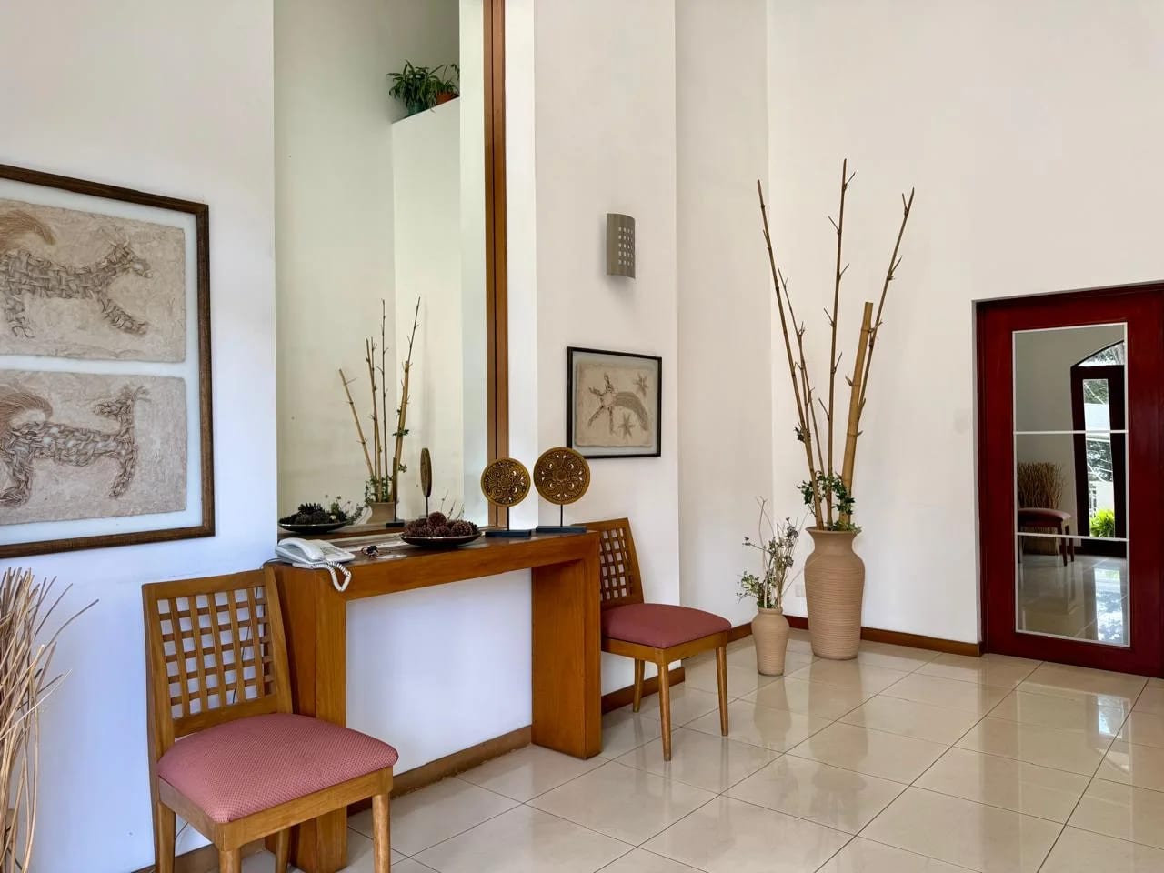 Apartamento Amueblado en Venta / Renta en Carretera a el Salvador — Apartamento en Venta en Carretera a El Salvador, Guatemala, Ciudad — foto 2 de 17