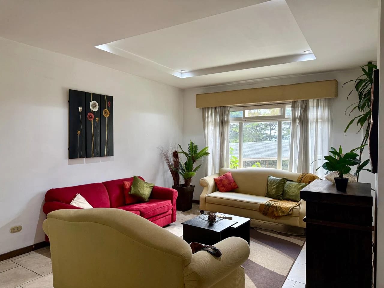 Apartamento Amueblado en Venta / Renta en Carretera a el Salvador — Apartamento en Venta en Carretera a El Salvador, Guatemala, Ciudad — foto 3 de 17