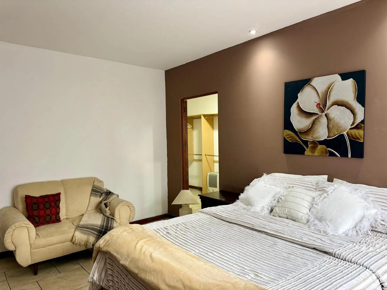 Apartamento Amueblado en Venta / Renta en Carretera a el Salvador — Apartamento en Venta en Carretera a El Salvador, Guatemala, Ciudad — foto 11 de 17