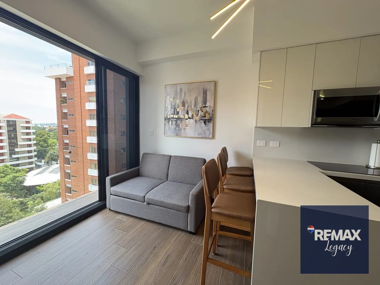 Apartamento | Renta | Zona 10 — Apartamento en Alquiler en Zona 10, Guatemala, Ciudad — foto 3 de 10