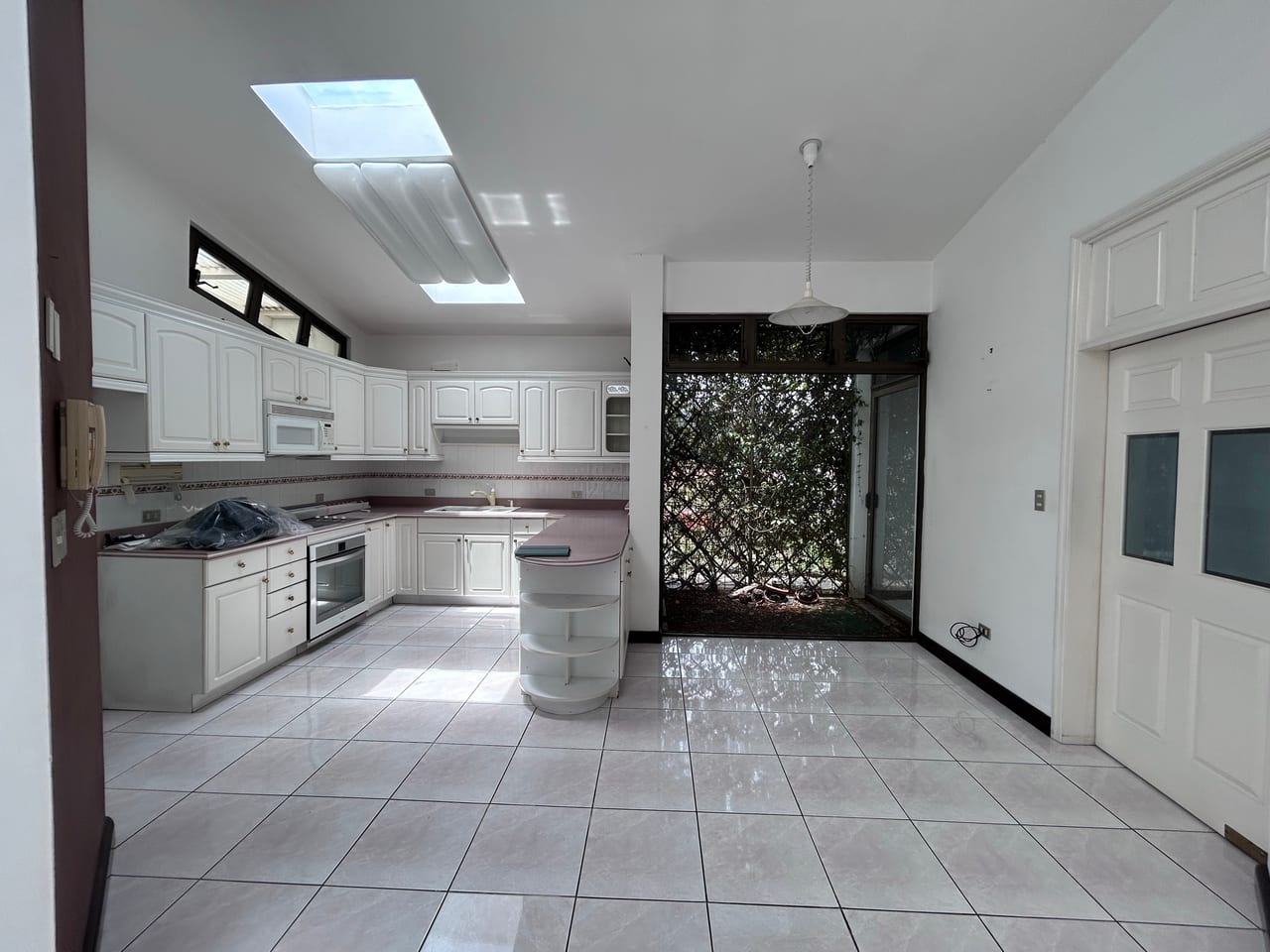 Preciosa Casa para Venta en Terravista, km 16.5 Carretera a El Salvador — Casa en Venta en Terravista, Carretera a El Salvador, Guatemala, Ciudad — foto 16 de 17