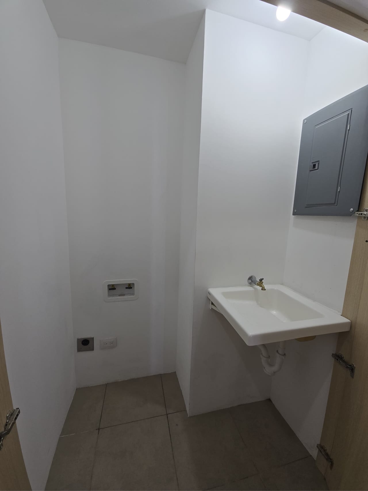 Apartamento en Renta y Venta Edificio Nikao — Apartamento en Alquiler en Zona 4 Mixco, Guatemala, Ciudad — foto 7 de 11