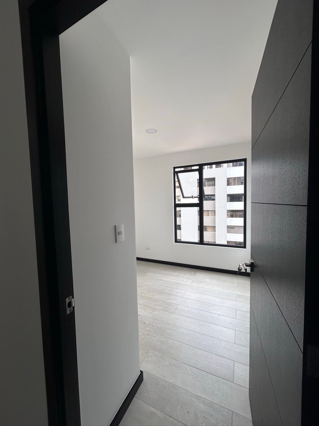 Apartamento en renta edificio VERDÚ Z13 — Apartamento en Alquiler en Zona 13, Guatemala, Ciudad — foto 6 de 16