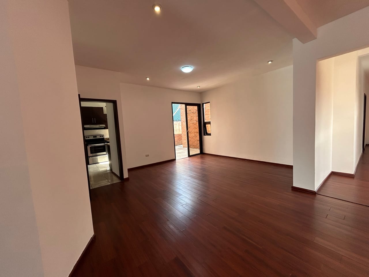 Buenafuente km 16.5 Carretera a El Salvador casa de un nivel en venta — Casa en Venta en Buena Fuente, Carretera a El Salvador, Guatemala, Ciudad — foto 6 de 17