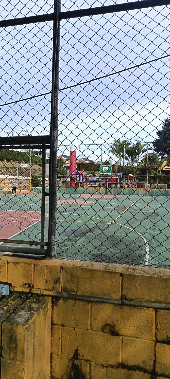 El Encinal a solo 5 minutos del club la montaña, linda casa en venta — Casa en Venta en Zona 6 Mixco, Guatemala, Ciudad — foto 6 de 17